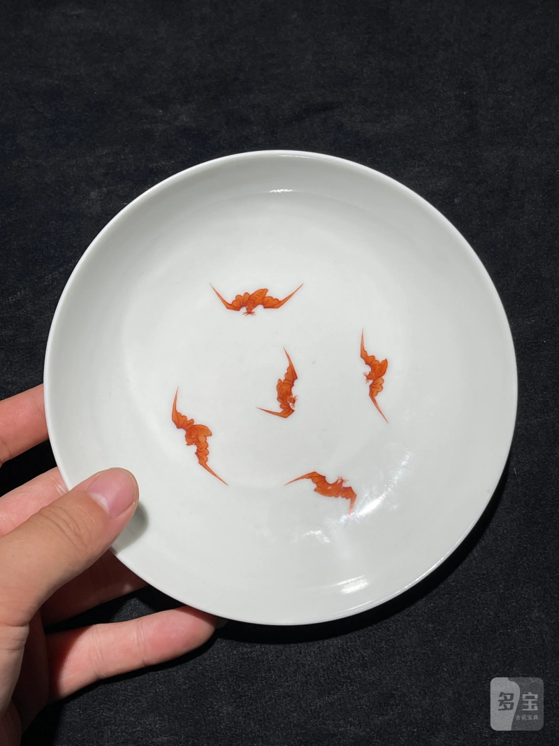 清代 粉彩花卉纹盘 - 图5